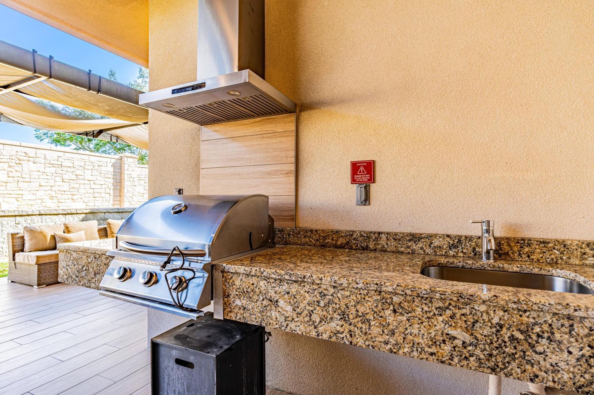 Private Hot Tub Bbq Grill At Magic Village Views Casa de férias *